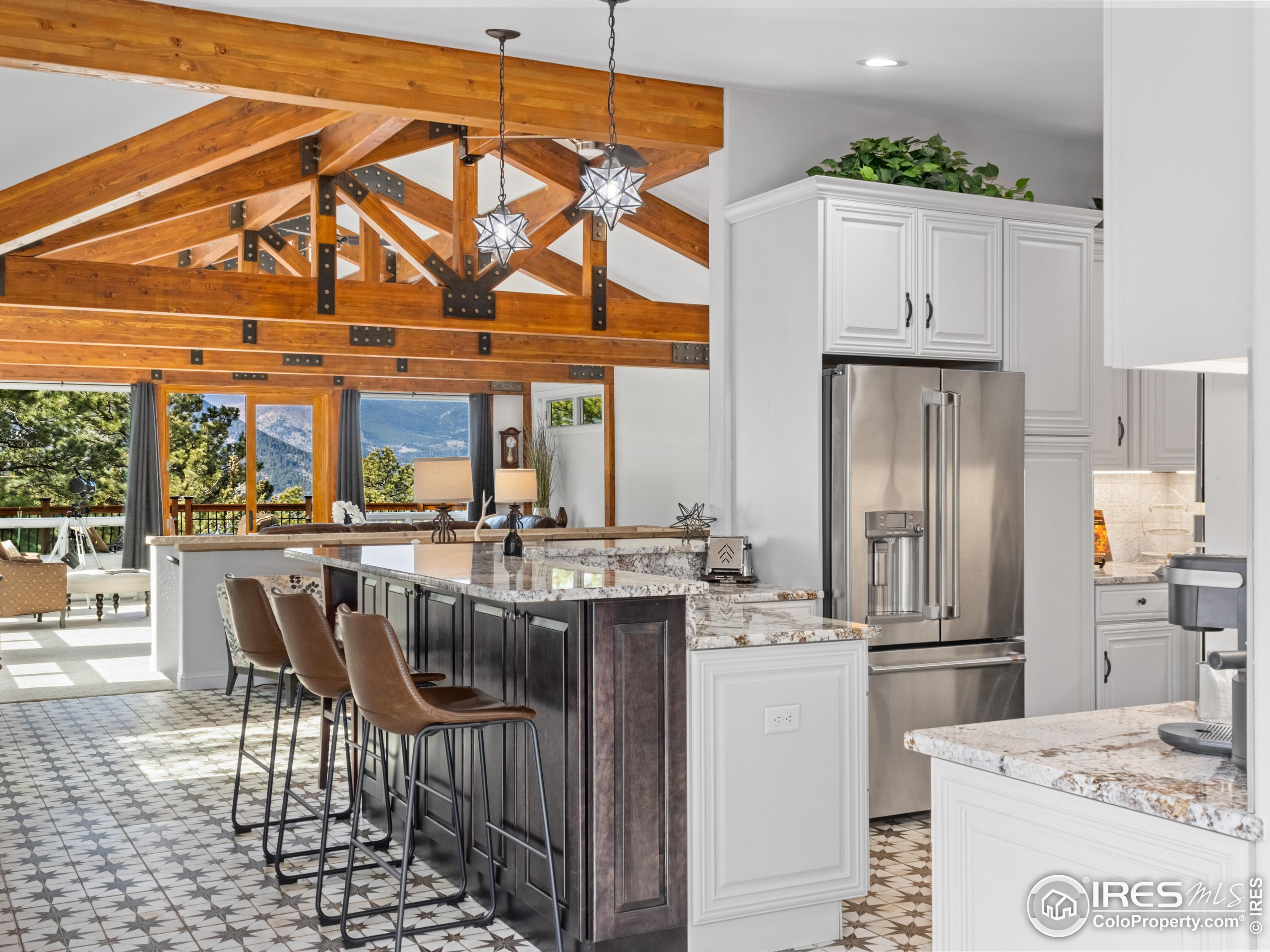 1267 Upper Venner Rd