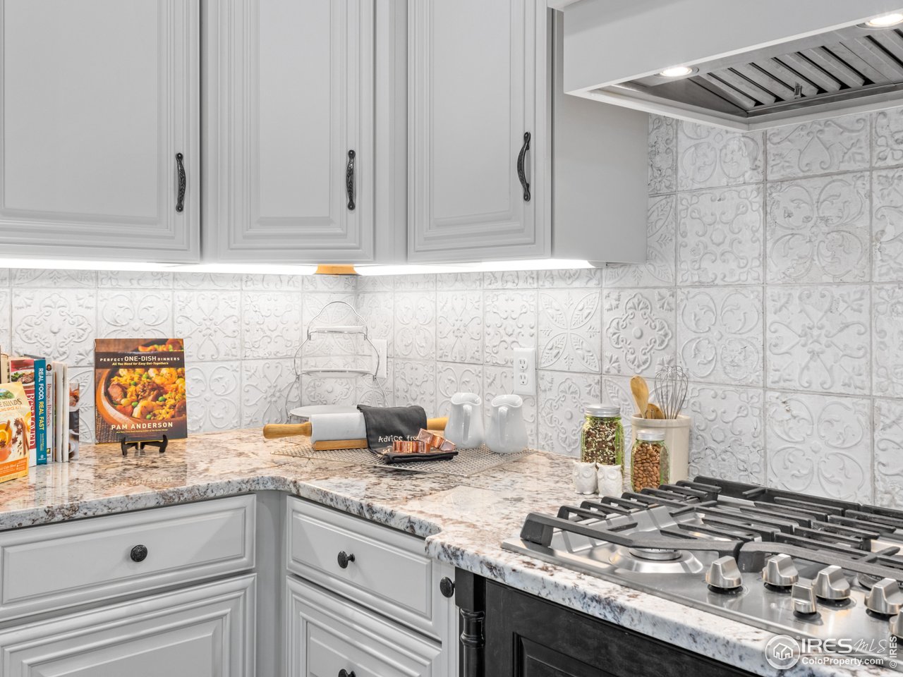 1267 Upper Venner Rd