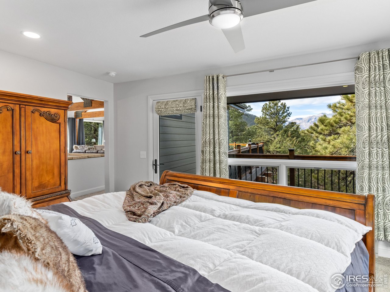 1267 Upper Venner Rd