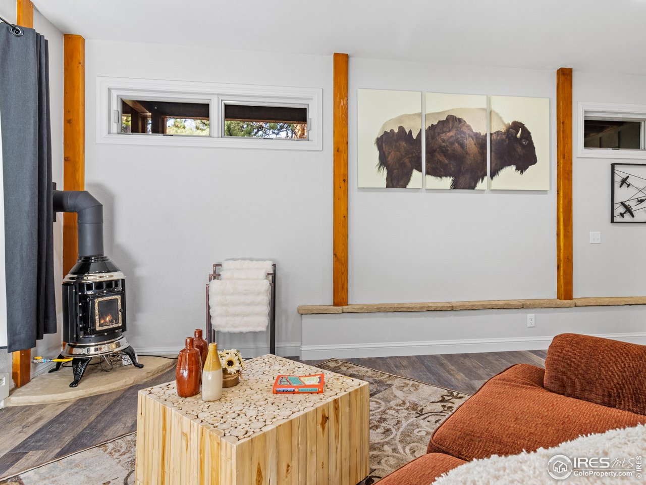 1267 Upper Venner Rd