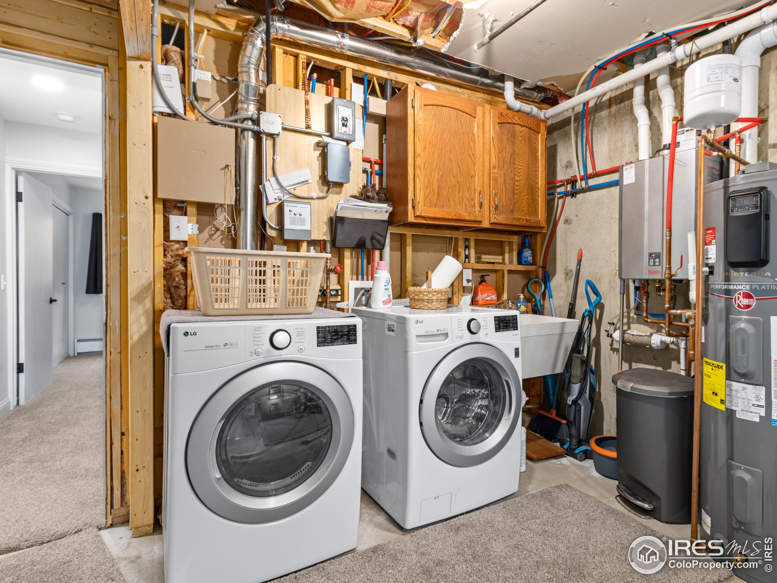 1267 Upper Venner Rd