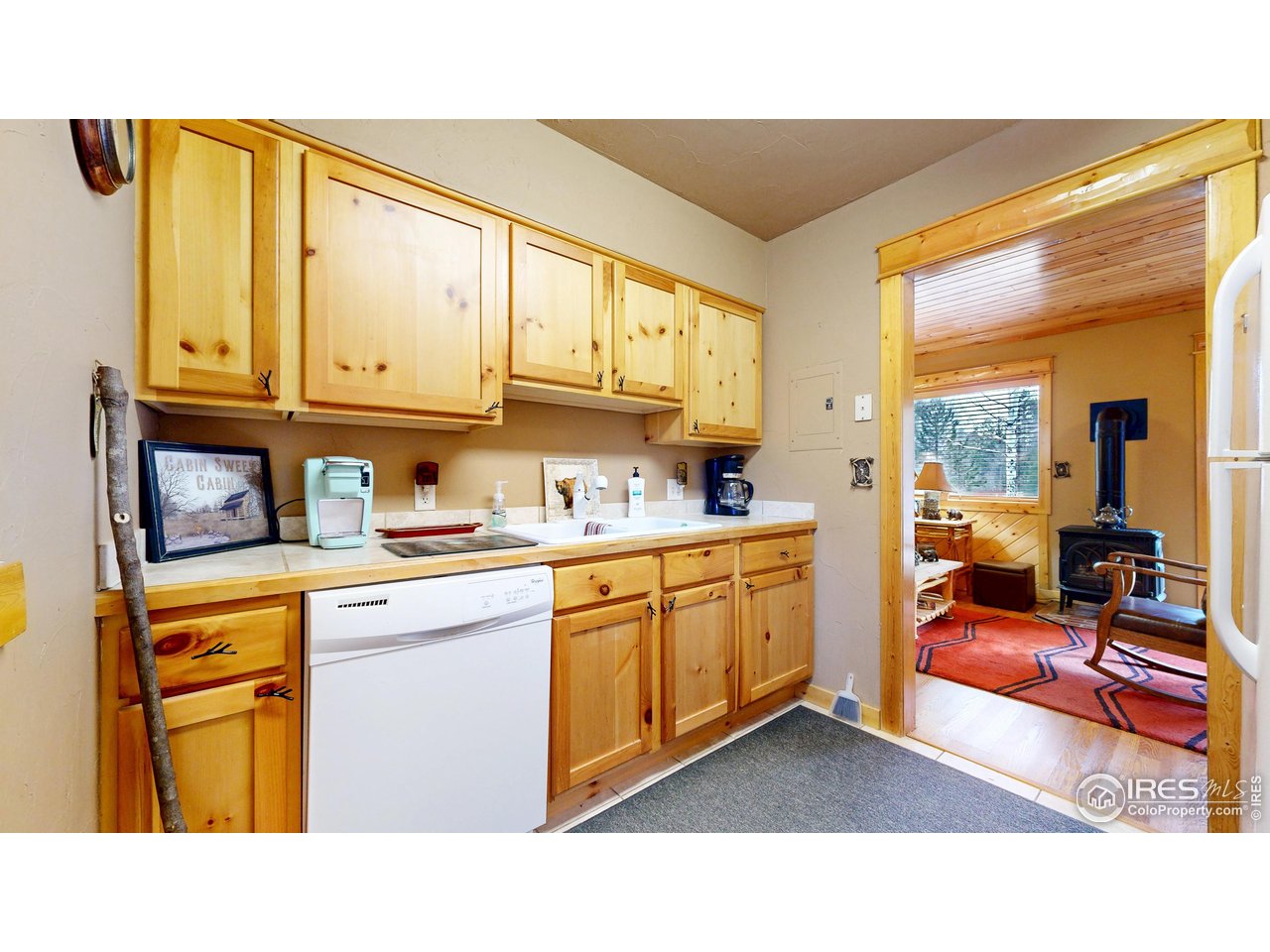 1280 Fall River Rd 1