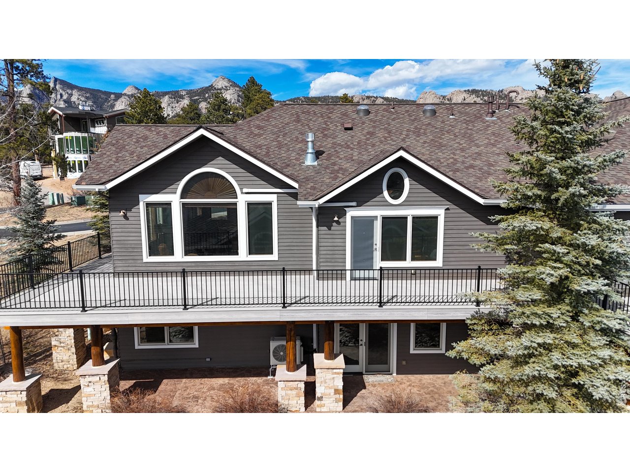318 Overlook Ct