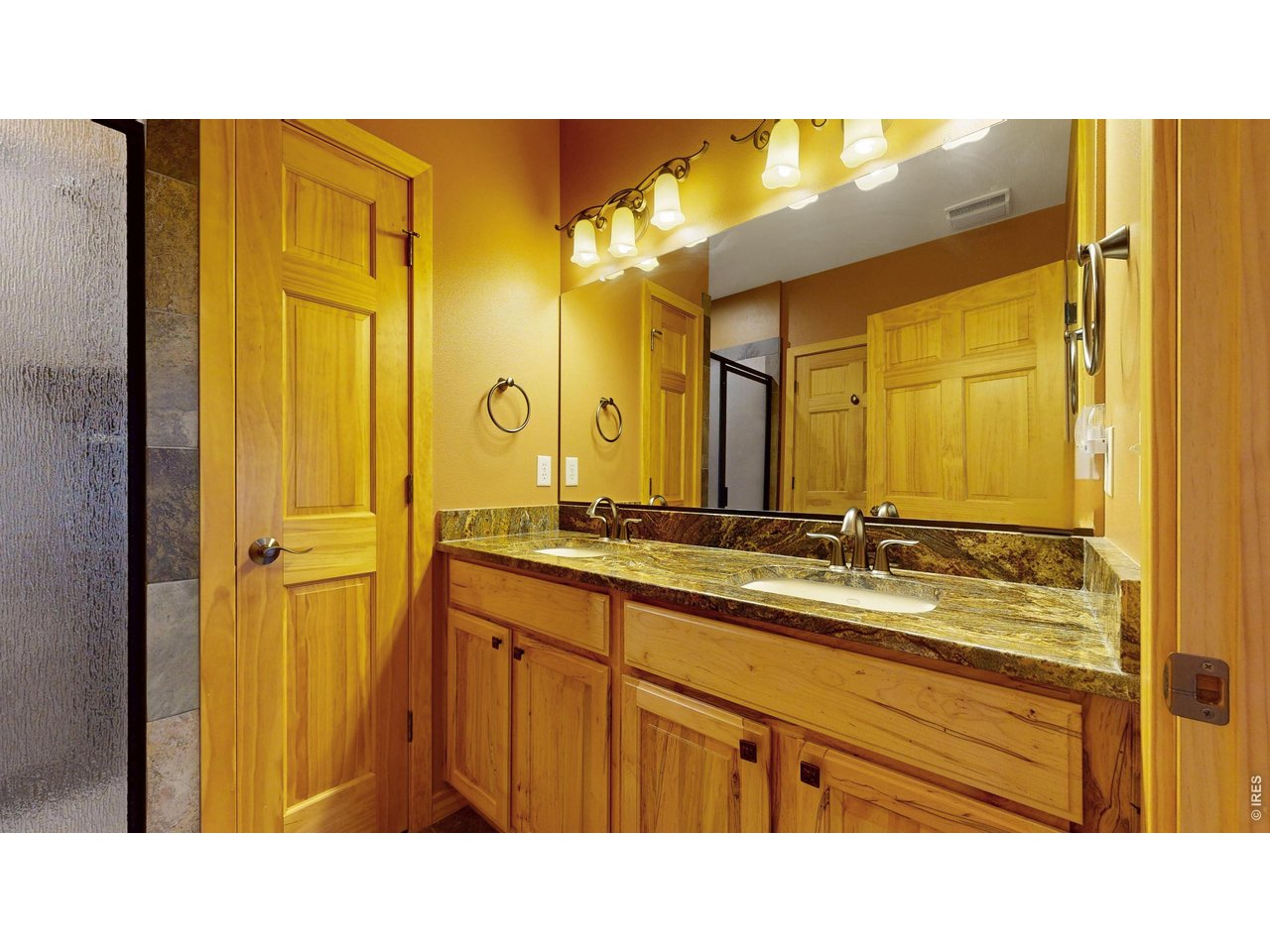 318 Overlook Ct