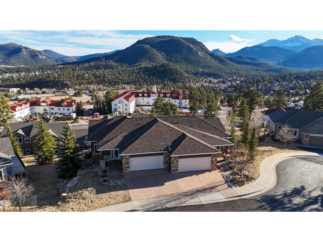 318 Overlook Ct