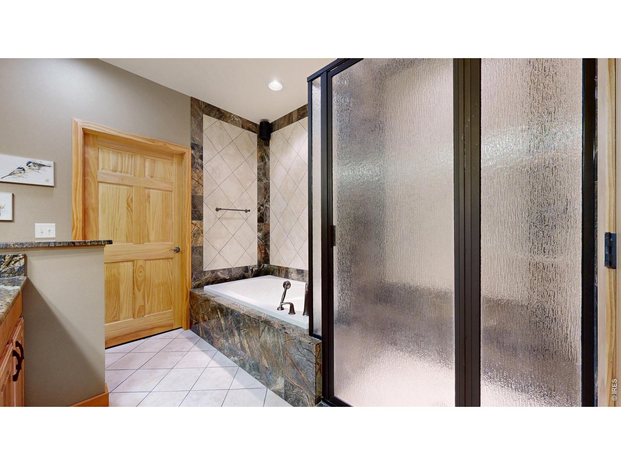 318 Overlook Ct