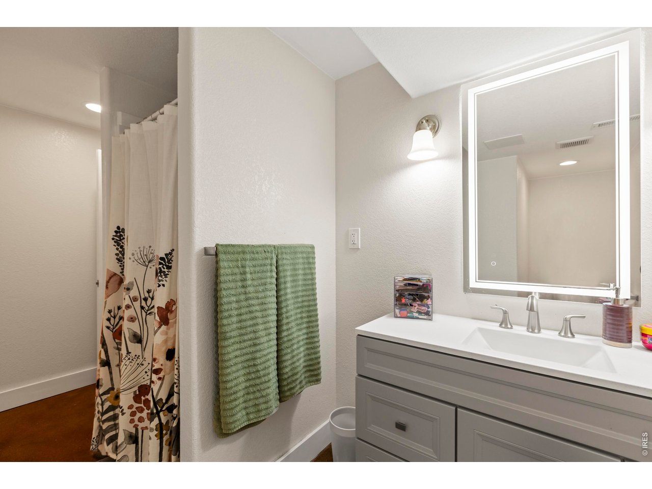 381 Bobcat Dr