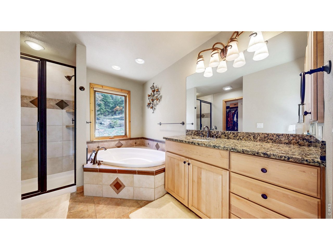 735 Castle Mountain Rd