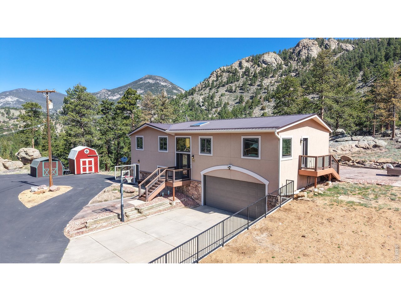 735 Castle Mountain Rd