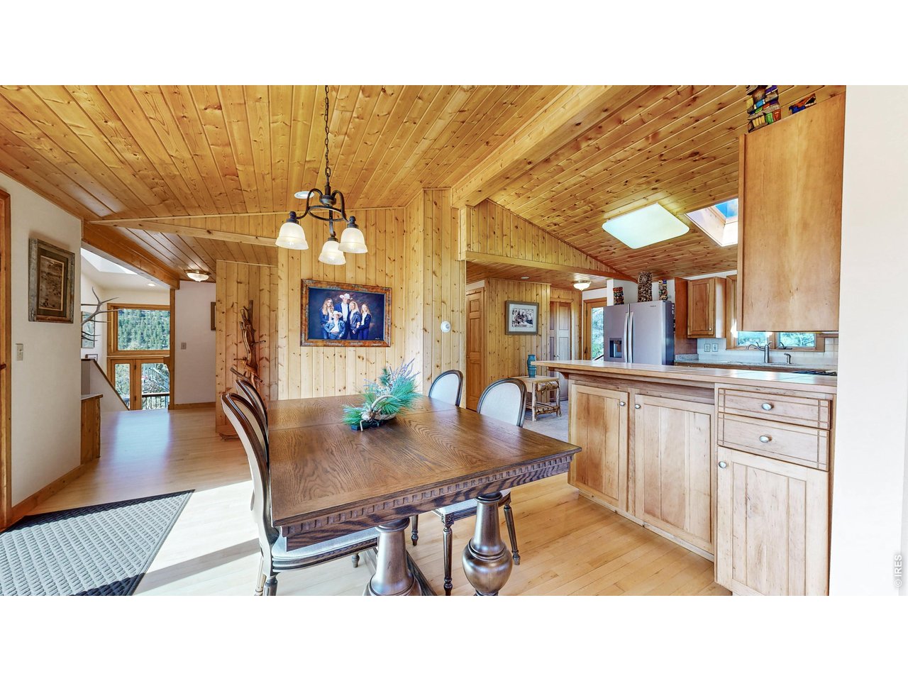 735 Castle Mountain Rd