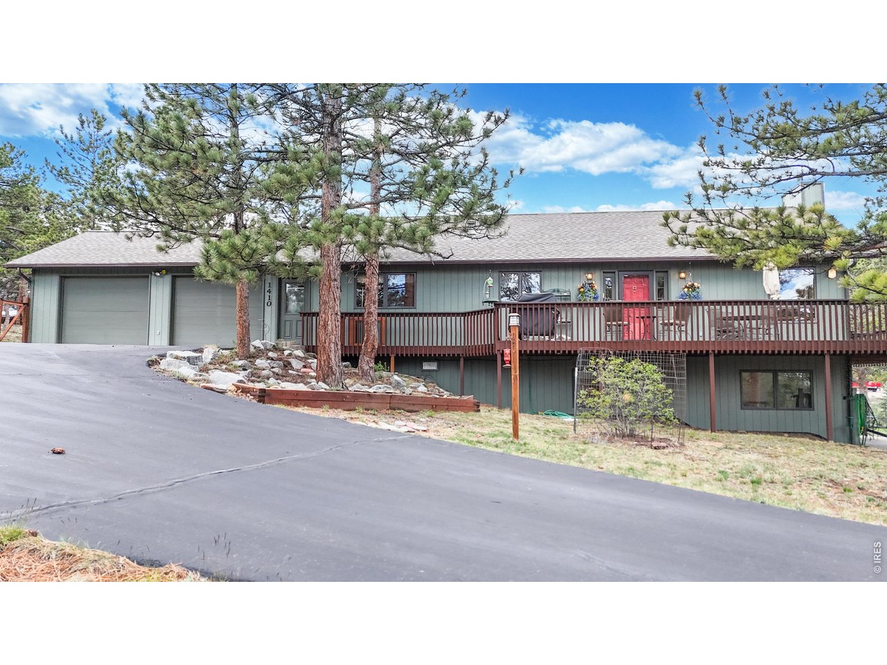 1410 Cedar Ln