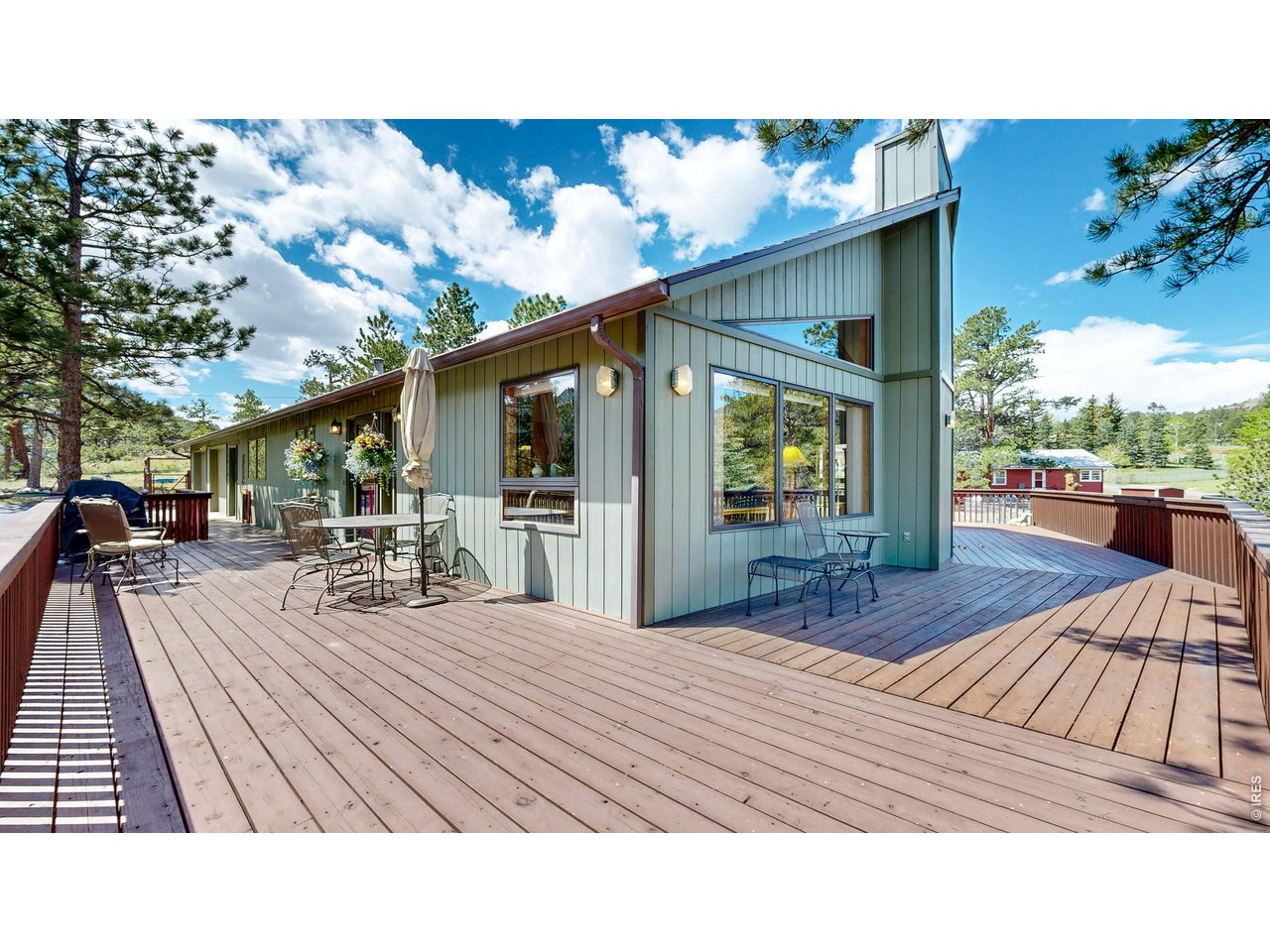 1410 Cedar Ln