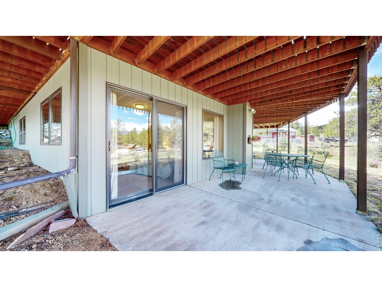 1410 Cedar Ln