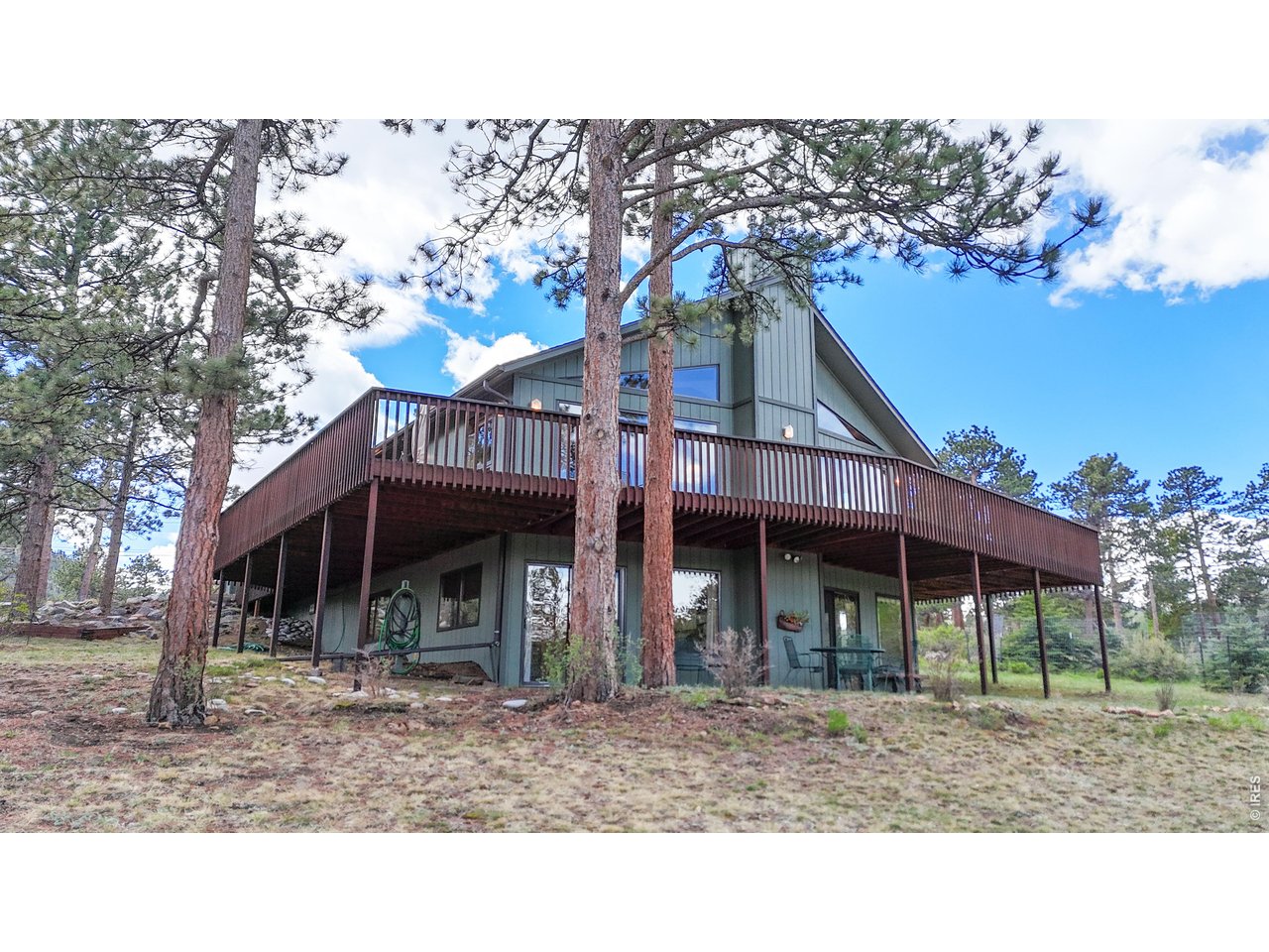 1410 Cedar Ln