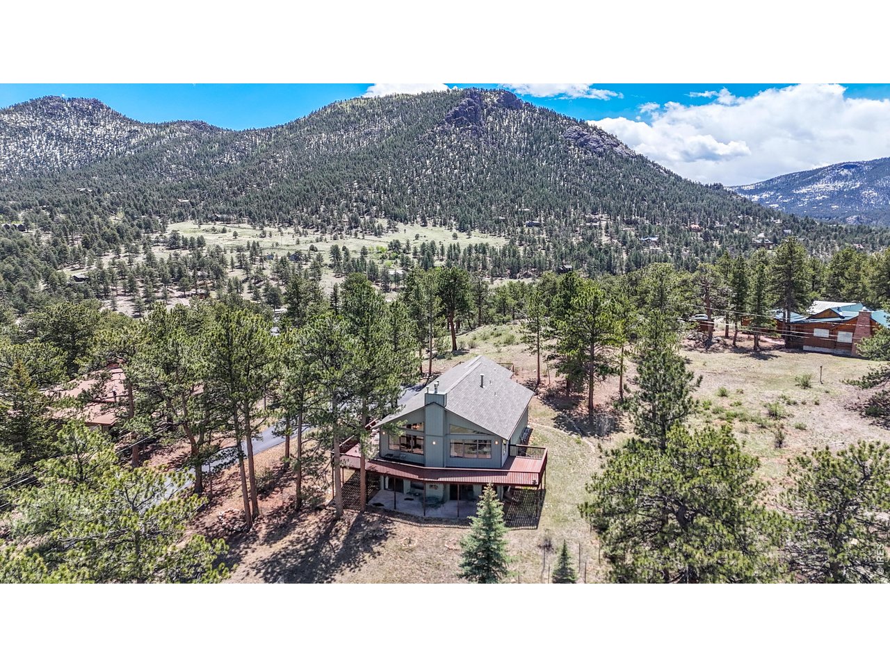 1410 Cedar Ln