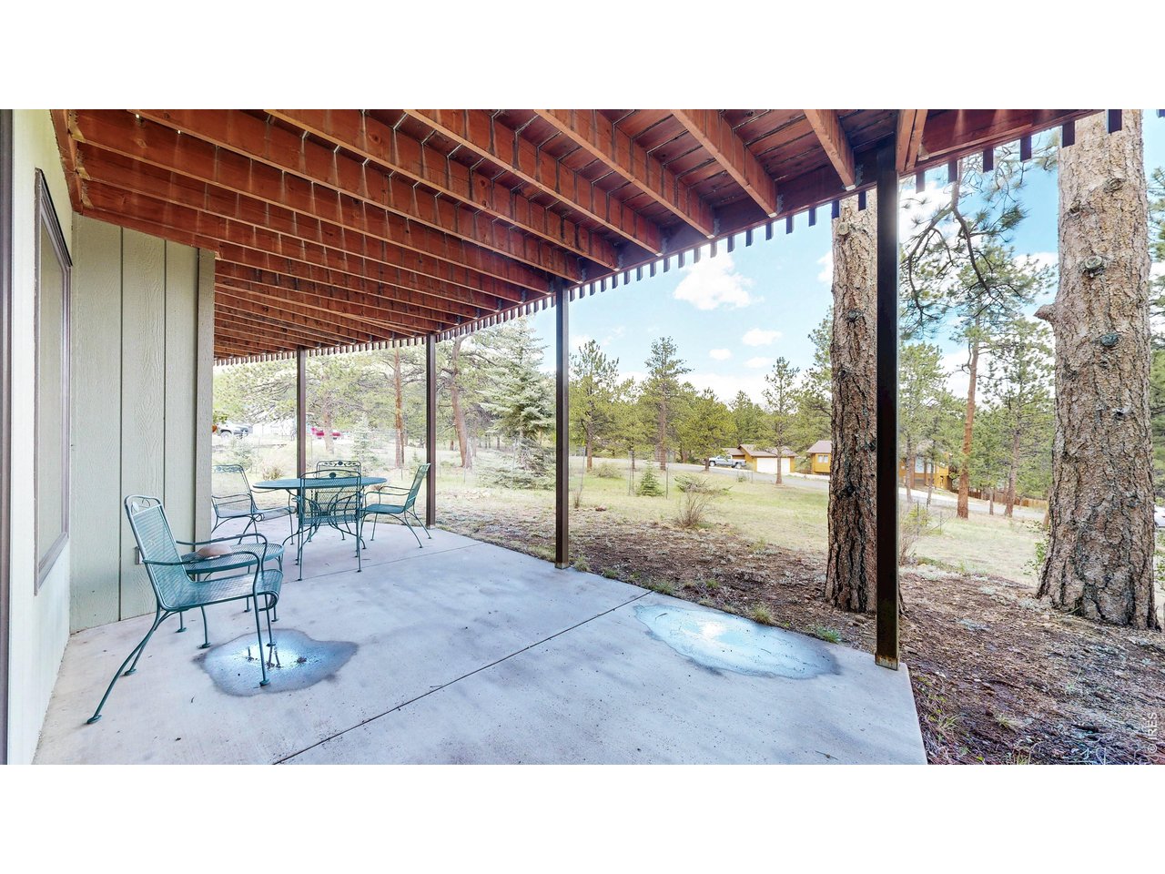 1410 Cedar Ln