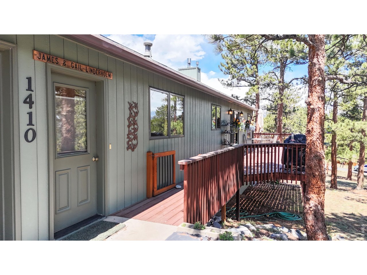 1410 Cedar Ln
