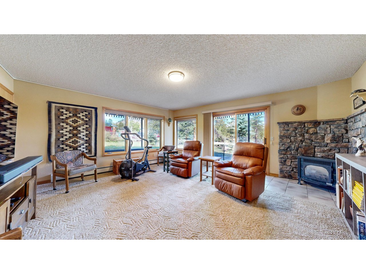 1410 Cedar Ln