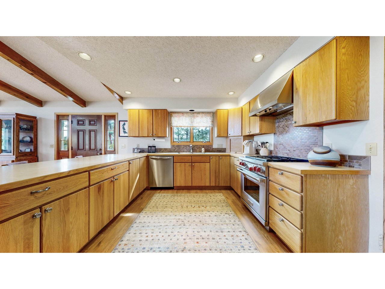 1410 Cedar Ln
