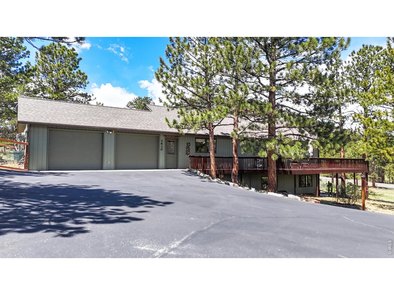1410 Cedar Ln