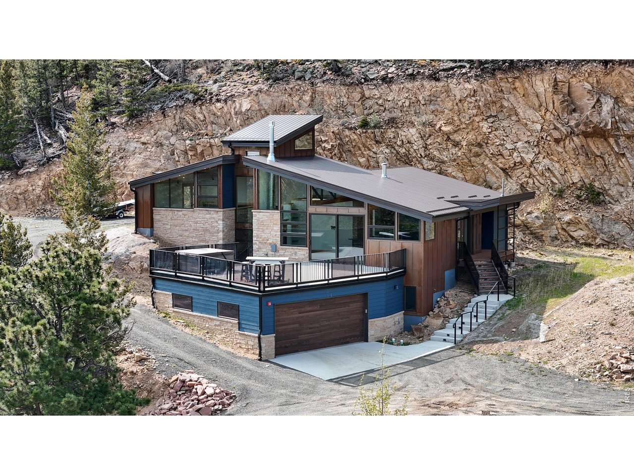 1440 Hummingbird Dr