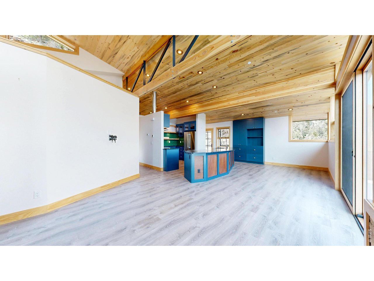 1440 Hummingbird Dr