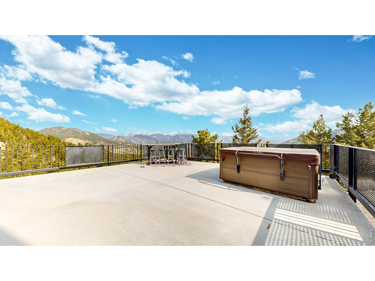 1440 Hummingbird Dr
