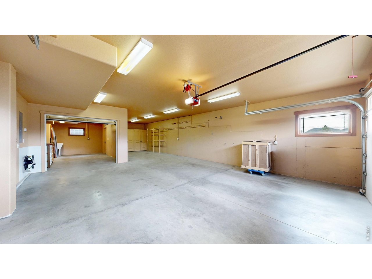 261 Solomon Dr