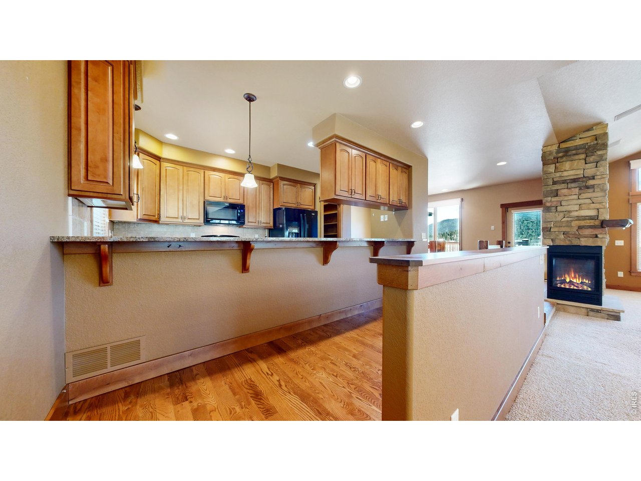 261 Solomon Dr