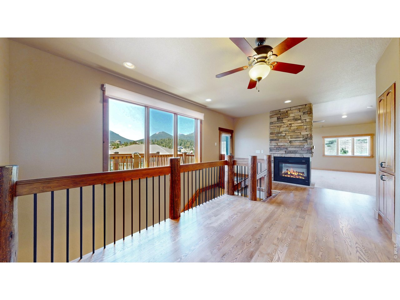 261 Solomon Dr