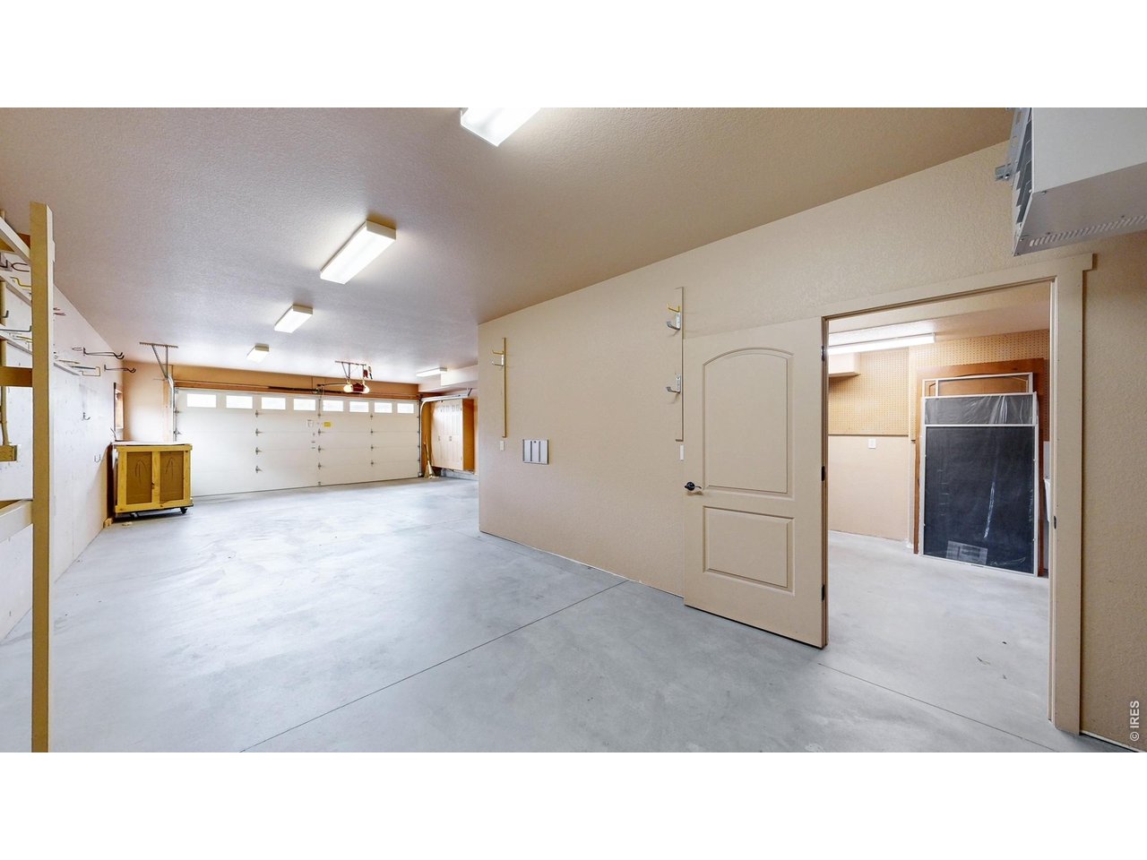 261 Solomon Dr