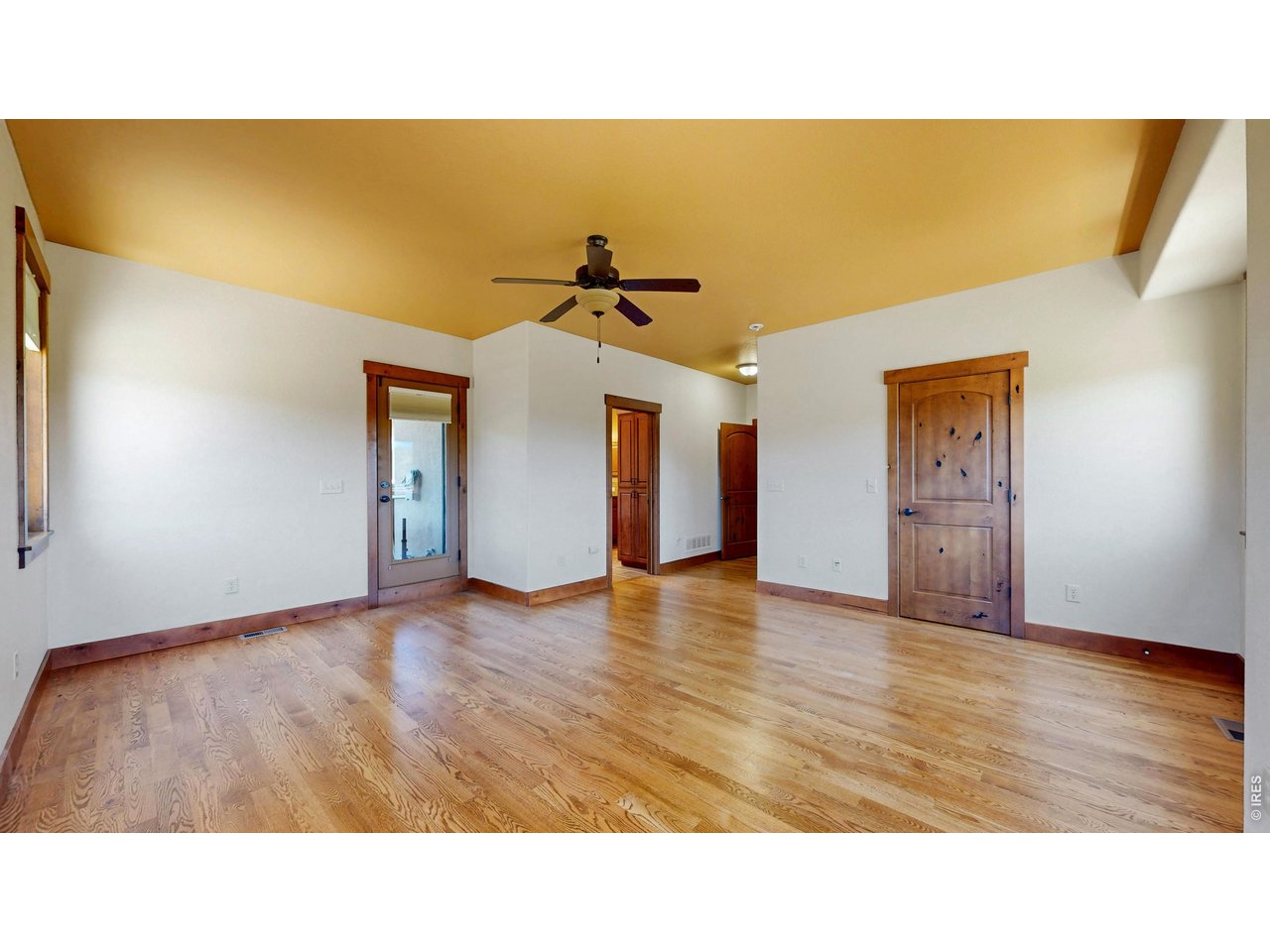 261 Solomon Dr