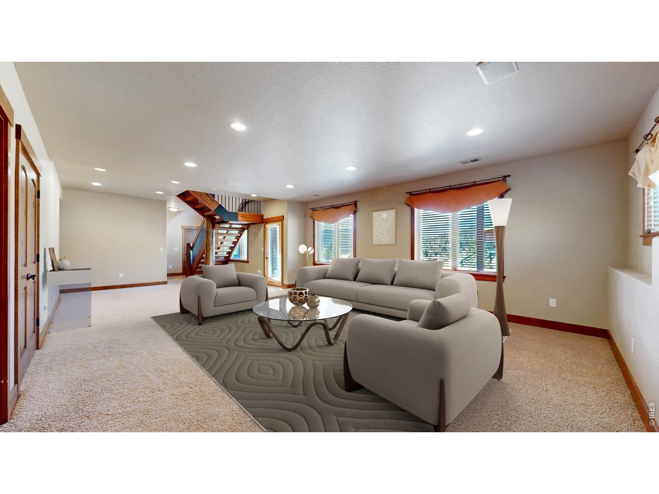 261 Solomon Dr