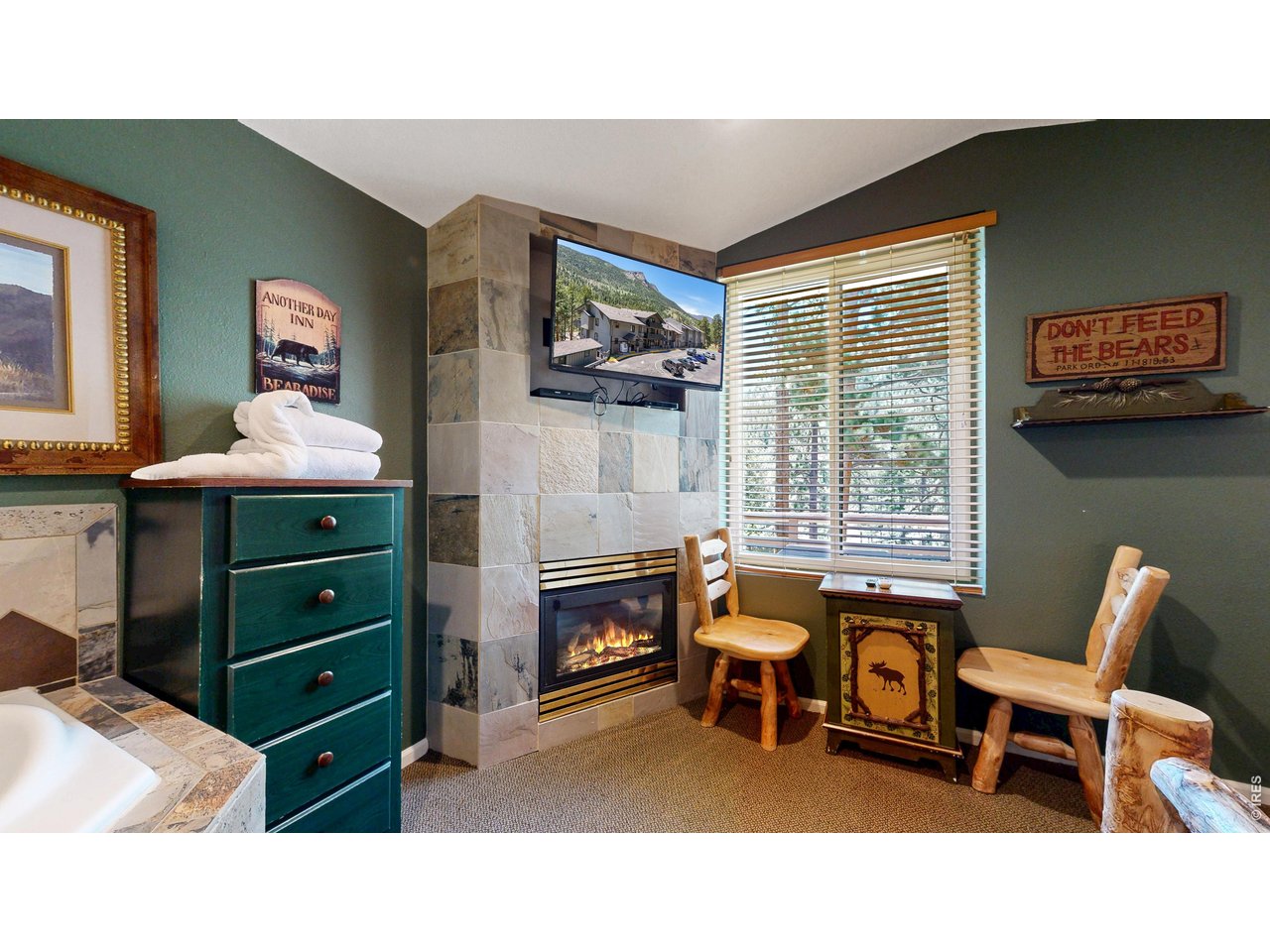 2760 Fall River Rd G-106