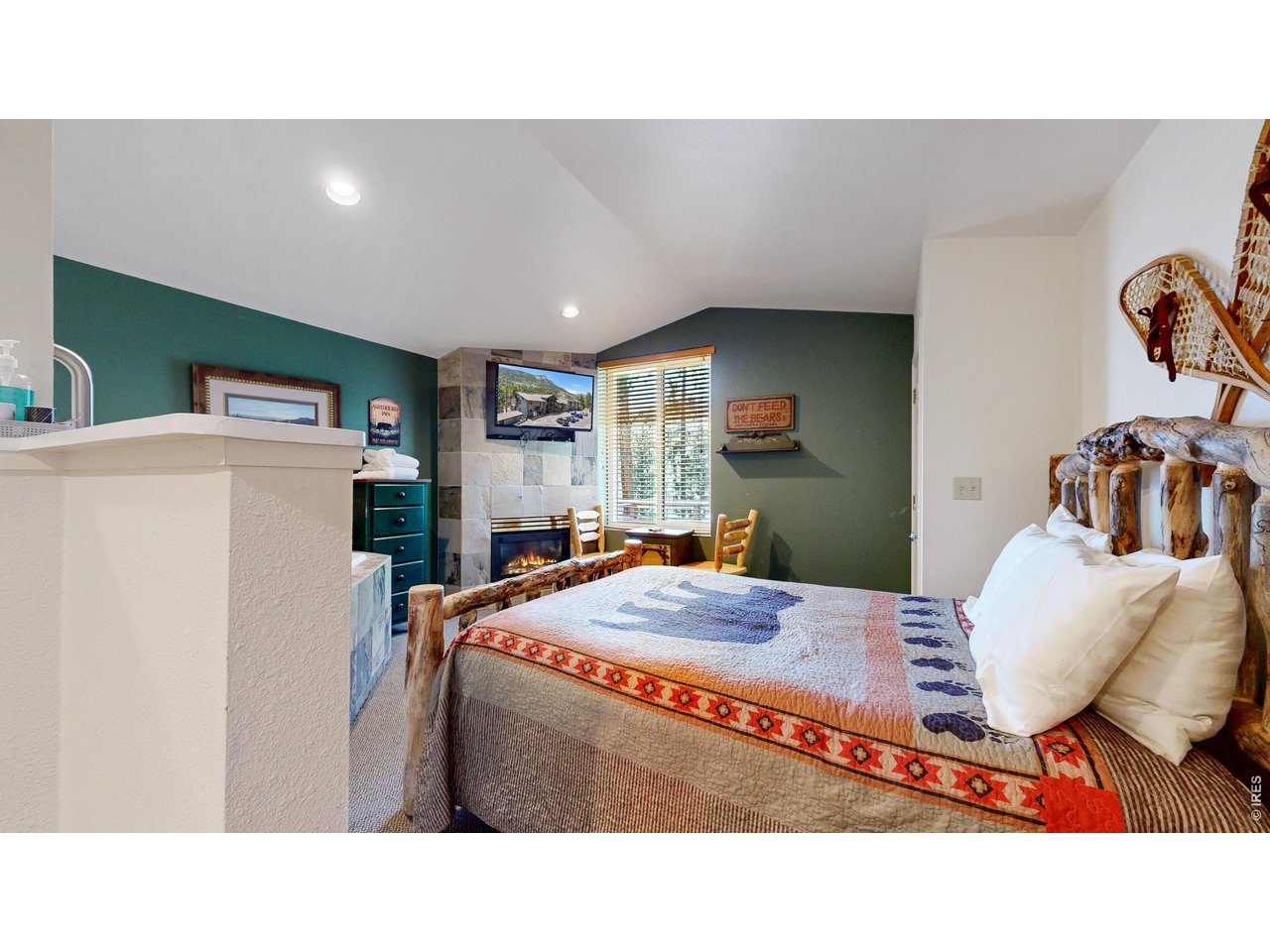 2760 Fall River Rd G-106