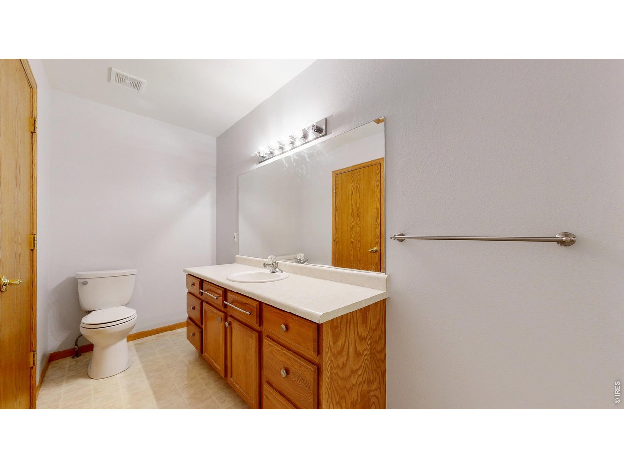 1555 Raven Cir C