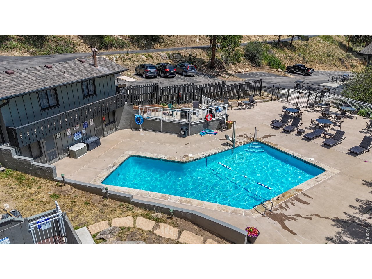 2760 Fall River Rd 276