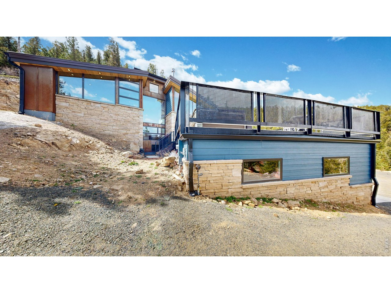 1440 Hummingbird Dr