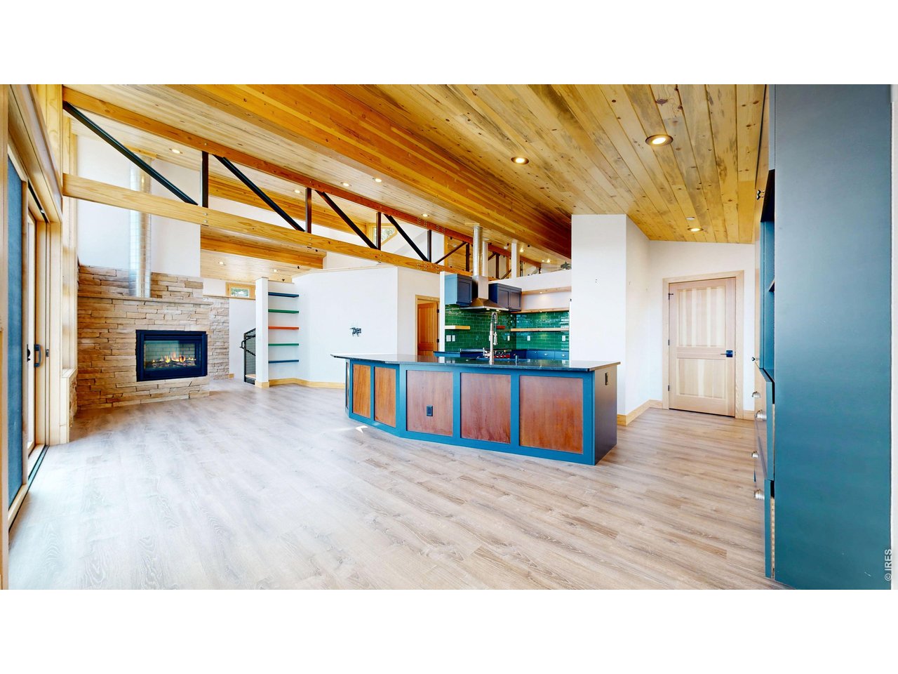 1440 Hummingbird Dr