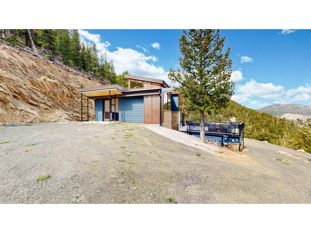 1440 Hummingbird Dr