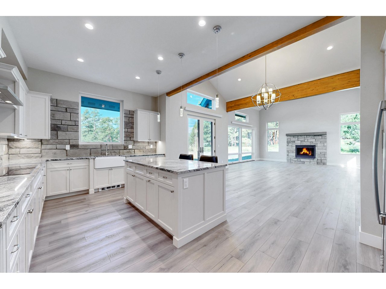 1299 Devils Gulch Rd