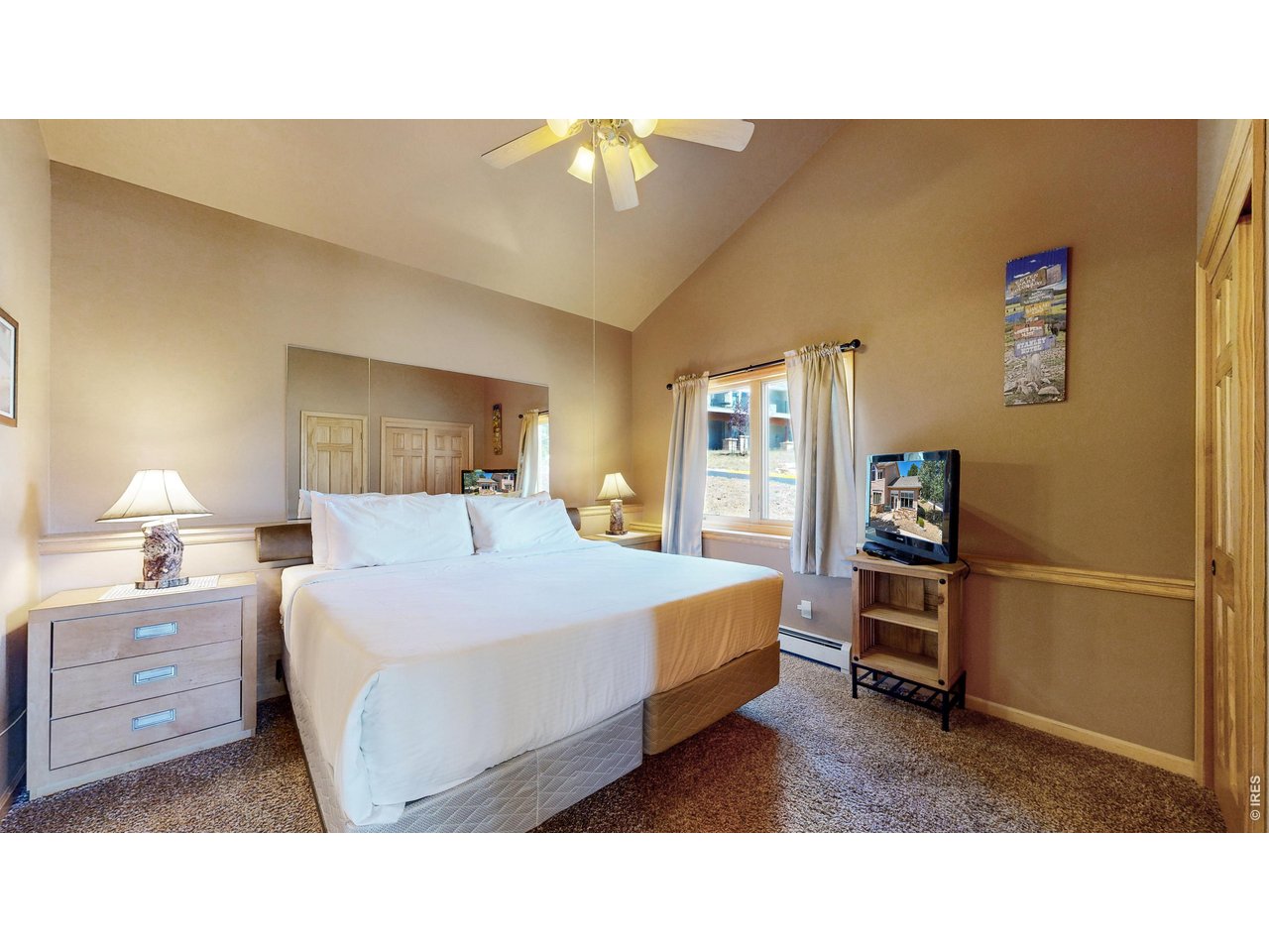349 Overlook Ct