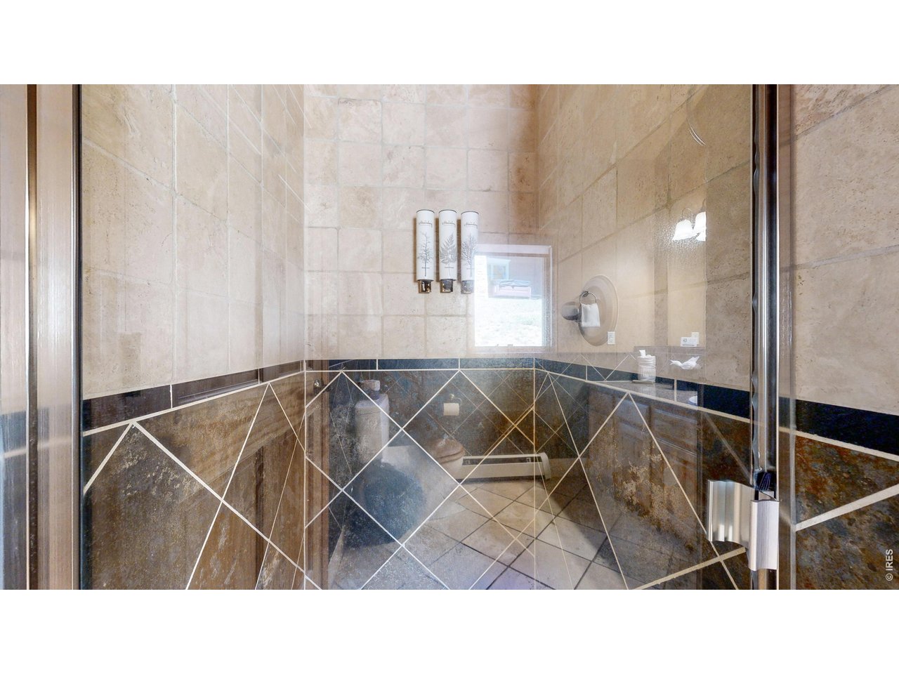 349 Overlook Ct