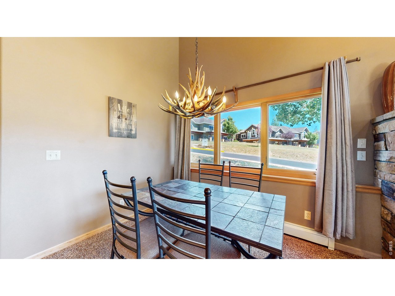 349 Overlook Ct