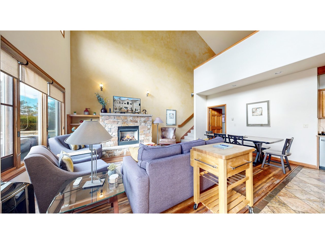 325 Overlook Ct