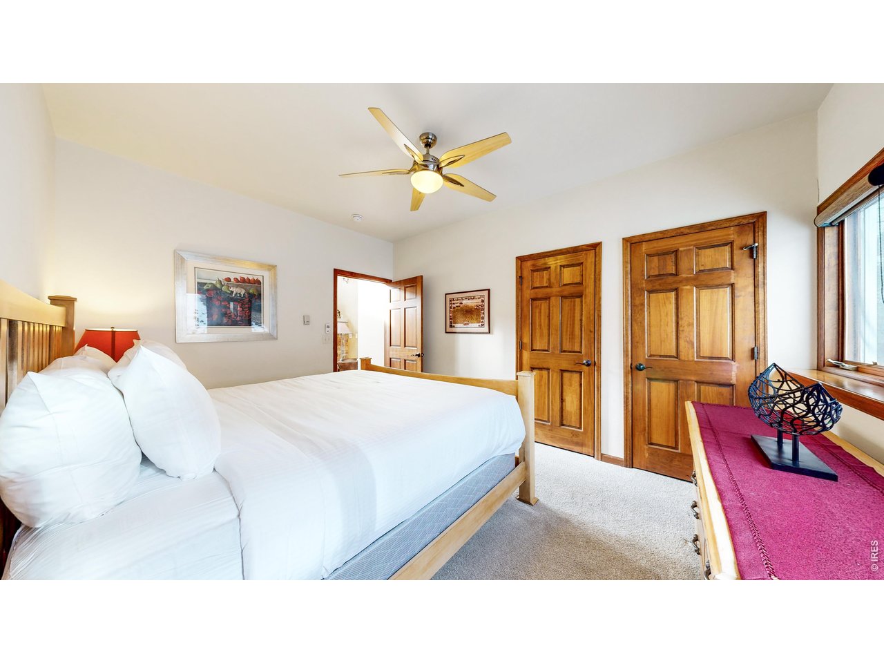325 Overlook Ct