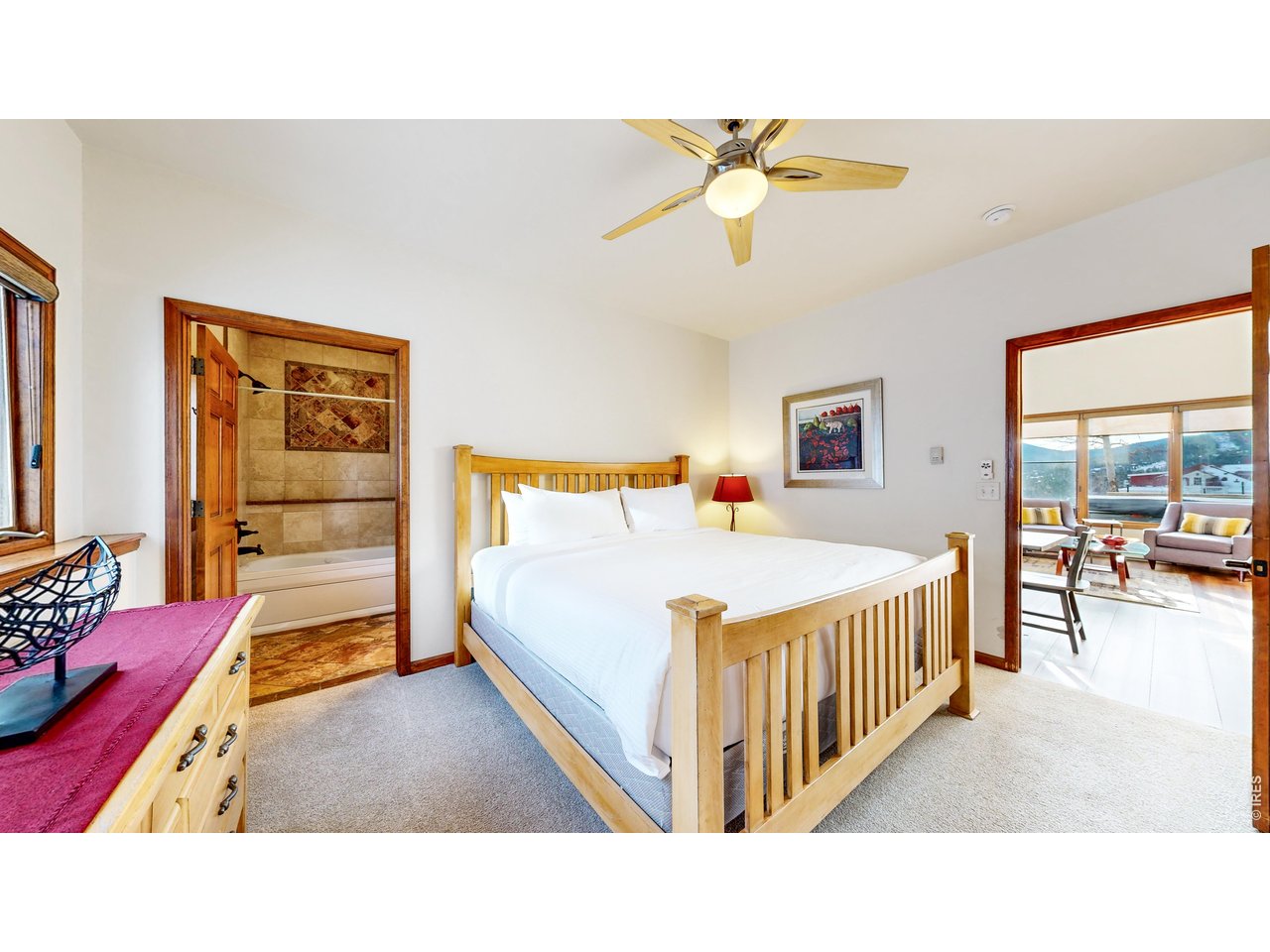 325 Overlook Ct