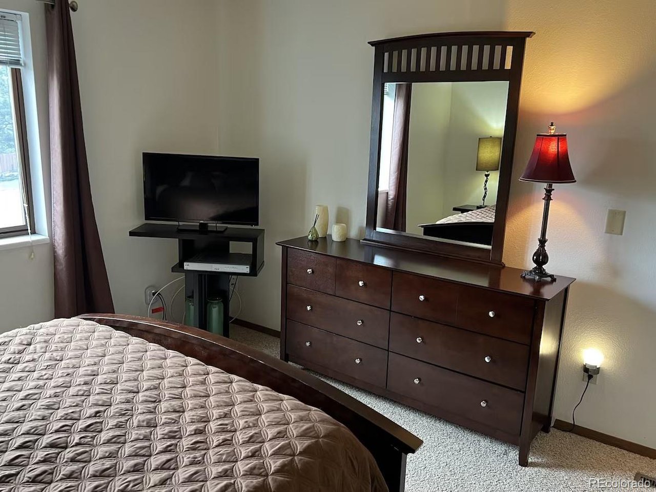 1155 S Saint Vrain Ave