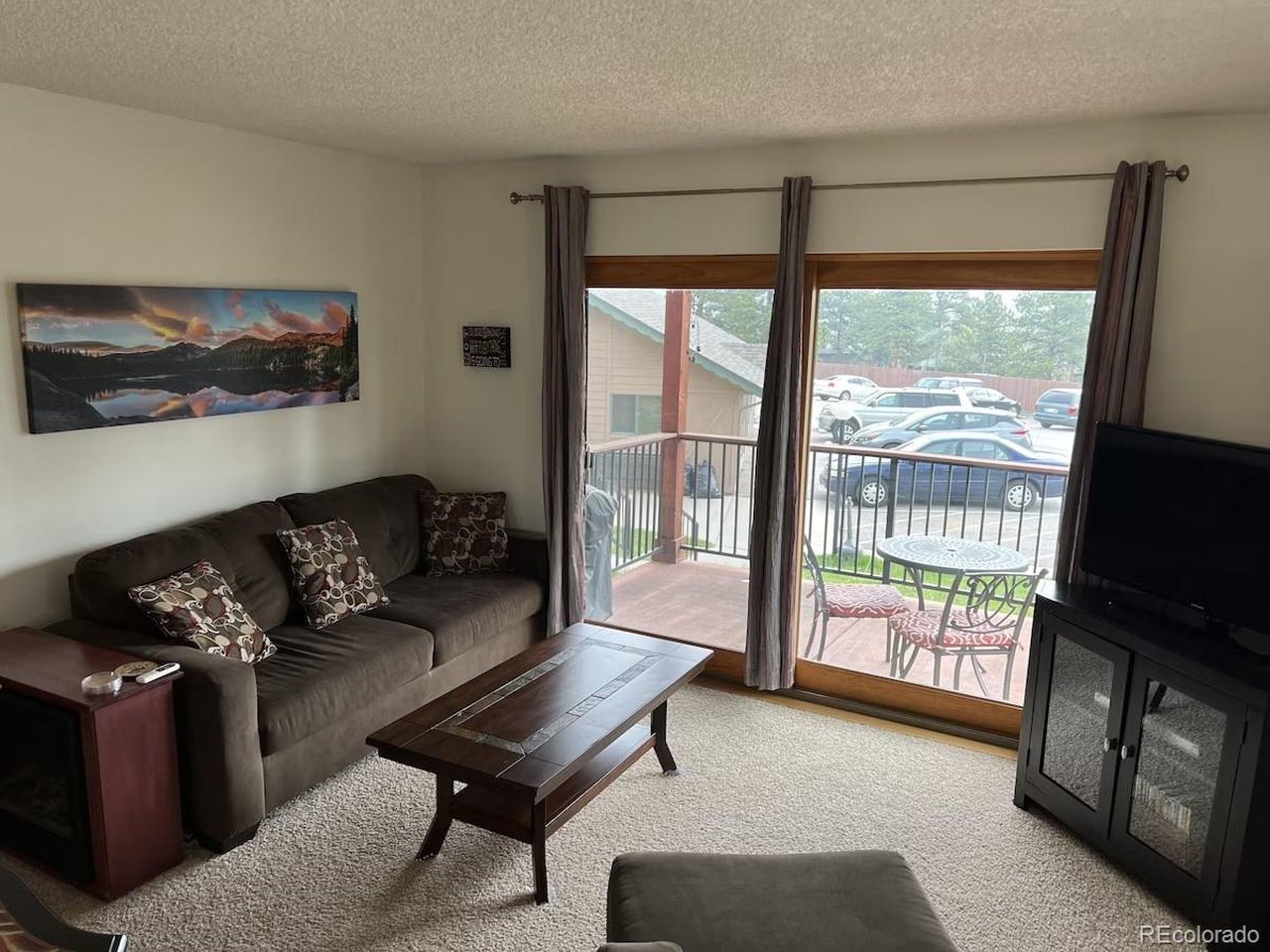 1155 S Saint Vrain Ave