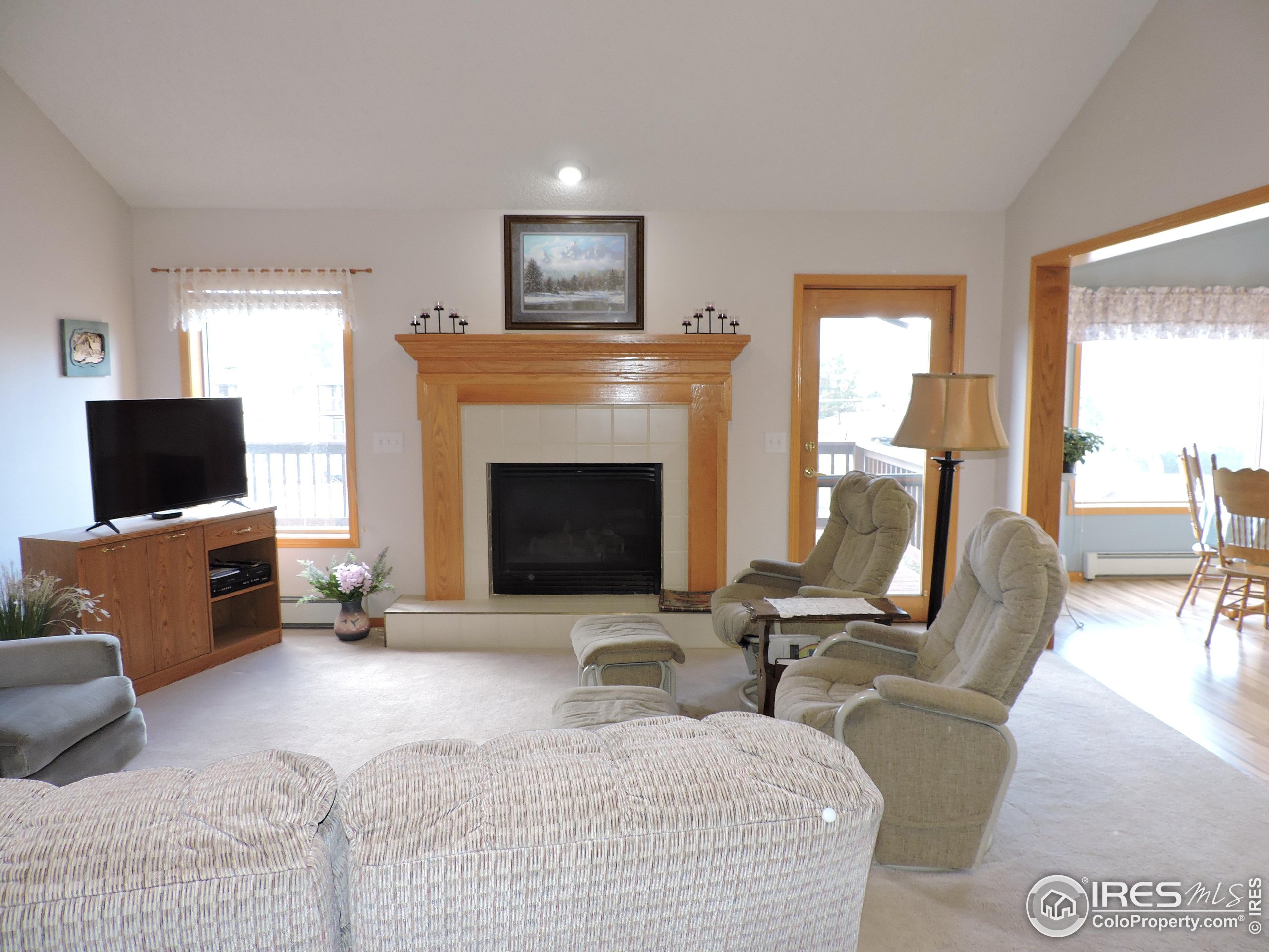 610 Lone Pine Dr